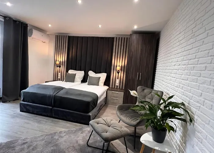 Gaestezimmer,sauna,fitness 3* 阿登多夫